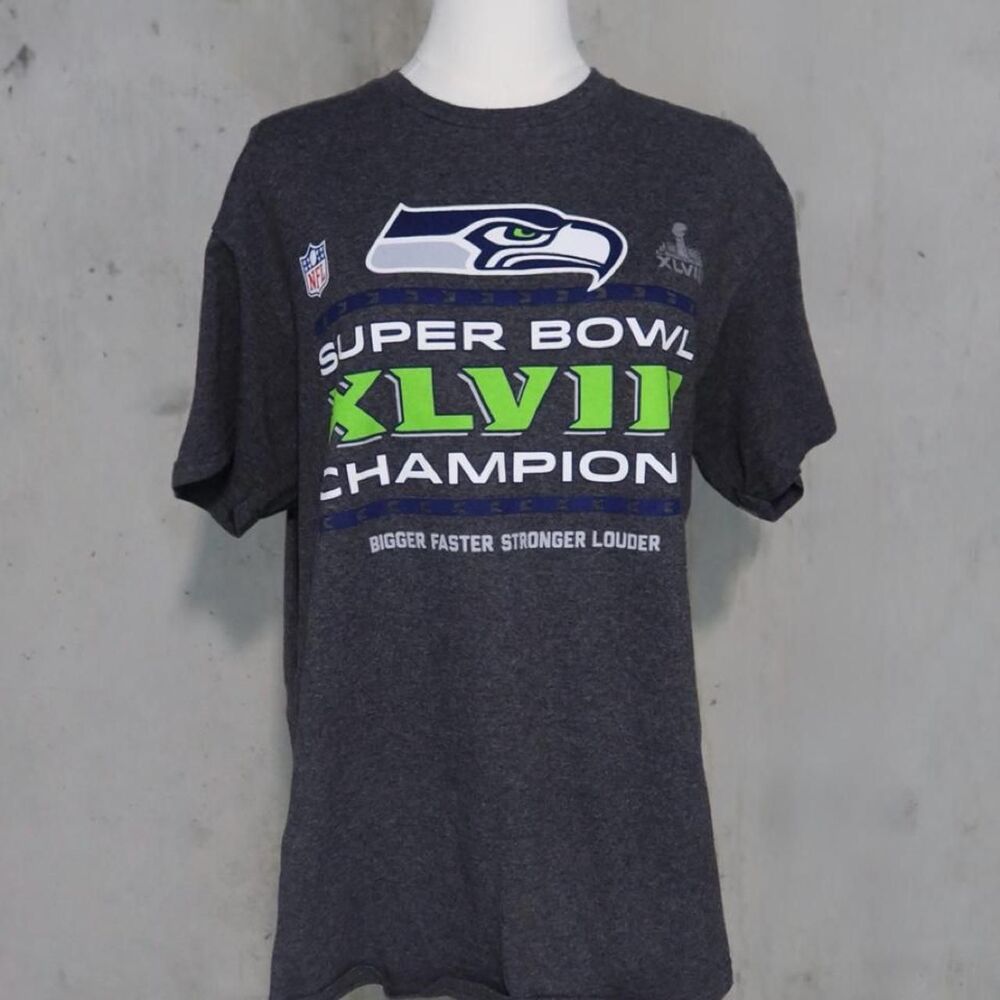 Nfl Men's Grey and Black T-shirt